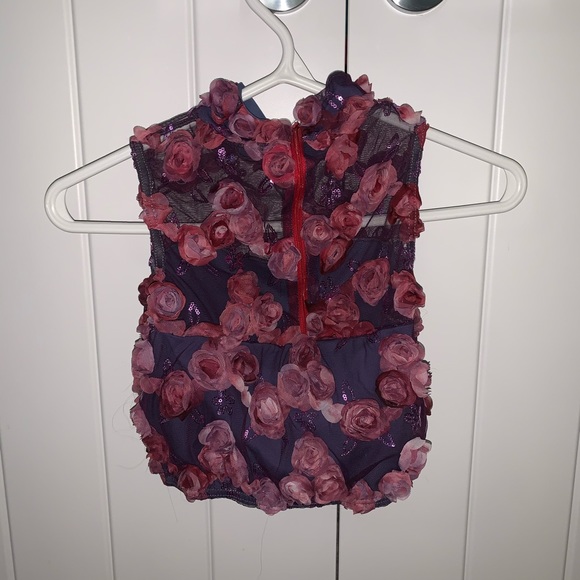 Dance Costume - Picture 2 of 4